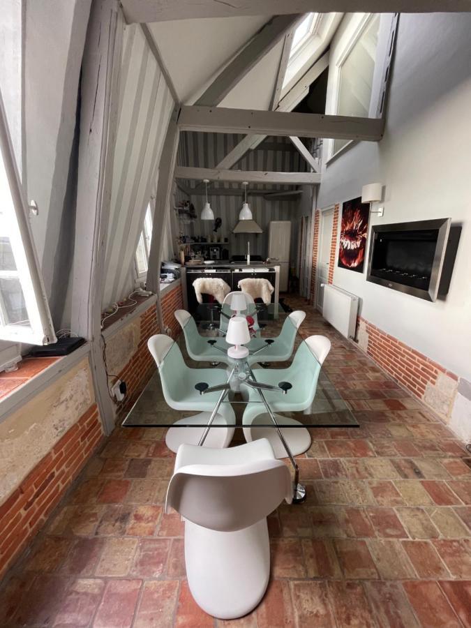 Appartement Le Loft Du Homard Bleu : Entre Ciel Et